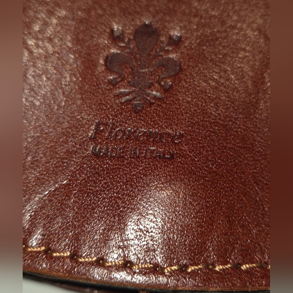 Brown Leather Crossbody Bag - Saddle Style - Picture 7 of 8